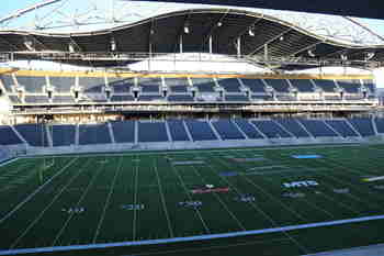 Winnipeg stadium full east side 21cr medium